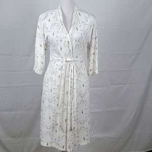 Nest Designs Size XS/S Seagulls and Seashells Tie Closure Robe, Exc. Used Cond.
